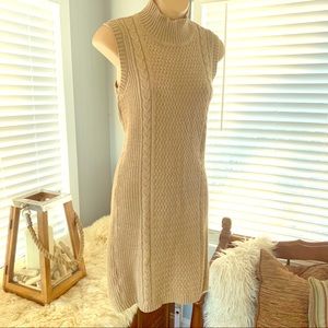 Banana Republic COZY COTTON cable knit dress! EUC!